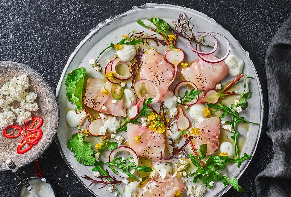 סשימי עם צנוניות