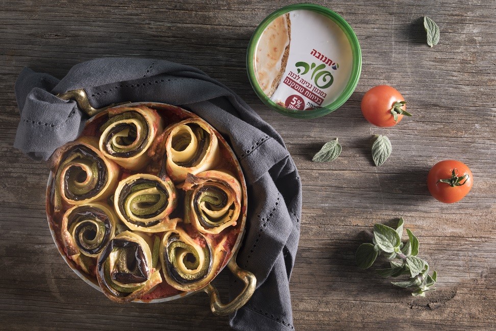 לזנייה מגולגלת עם ירקות קלויים