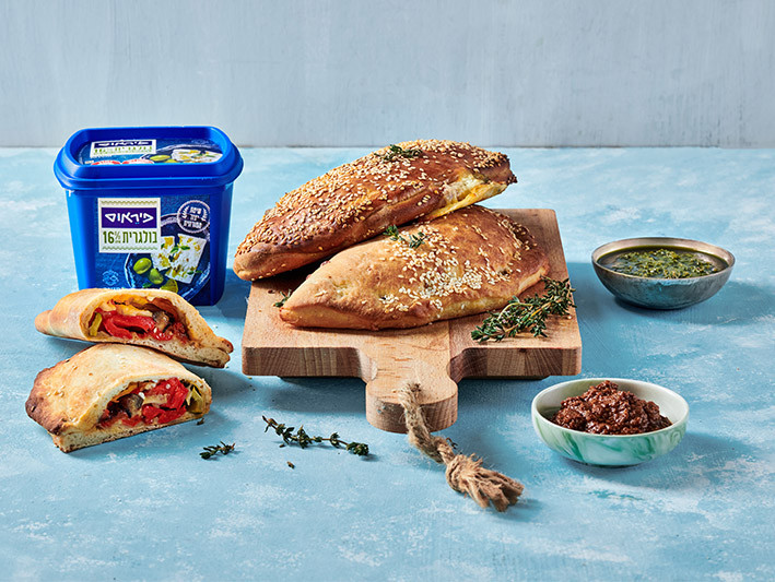 מאפה במילוי גבינה וגמבה